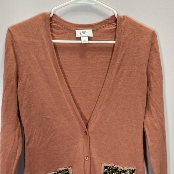 Ann Taylor LOFT Women’s Peach Pink Wool Blend Sequin Button Front Cardigan - Picture 3 of 14